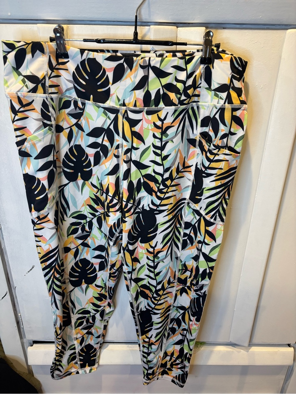 Pro Player Tropical Leaf Print Leggings in Black, White, Green, Yellow, Pink